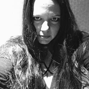 Meet your Posher, Carrie